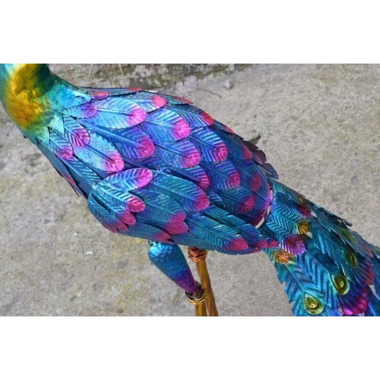 LARGE Iron Colorful Peacock  - Nice Detail and Beautiful Colours - Amazing Metal Statue for Garden