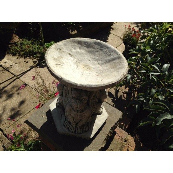Stunning Stone Triple Gargoyle Garden Bird Bath