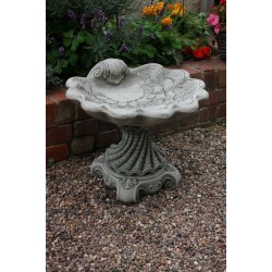 Stunning Stone Shell Sculpture Garden Bird Bath
