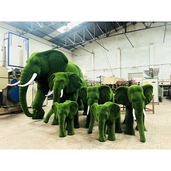 ✨Spring Sales - 5ft Outdoor Artificial Turf Animals-0726