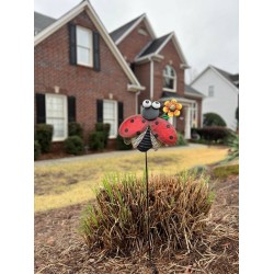 Ladybug  Garden Stake Decorative Ladybug Yard Stake, Metal Insect Yard Art Decor for Patio Porch Lawn Pathway