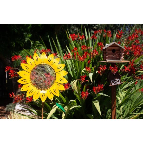 Sunflower Bird Feeder Stake | Rusted Metal Yard Art | Garden Gifts | Metal Garden Art | Garden Bed Decor|