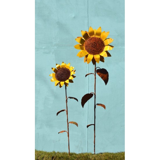 Large Sunflower Stake | Rusted Metal Yard Art | Garden Gifts | Metal Garden Art | Garden Bed Decor | Garden
