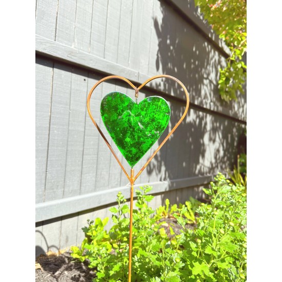 Green Heart Disc Garden Stake