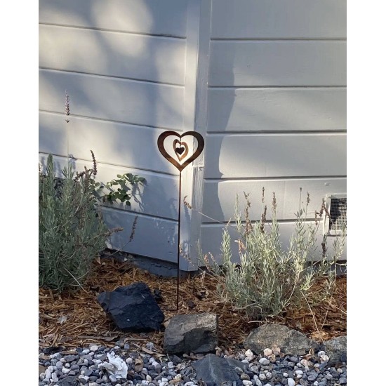 Triple Spinning Heart Garden Stake
