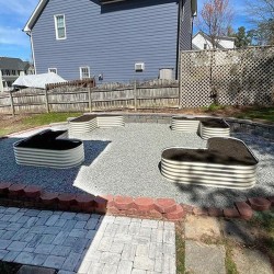 17" Tall Heart-shaped Metal Raised Garden Beds